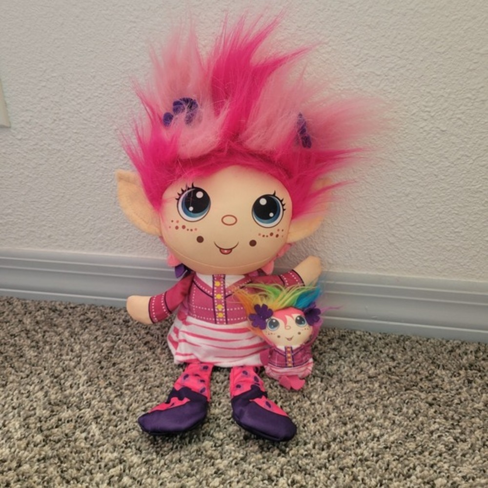 FlipZee Trolls 2018  Pink Hair Plush Doll Convertible Lot with Mini Troll